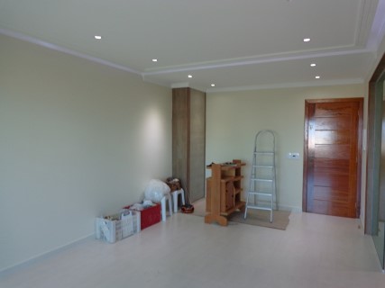 APARTAMENTO COM 03 DORMITÓRIOS